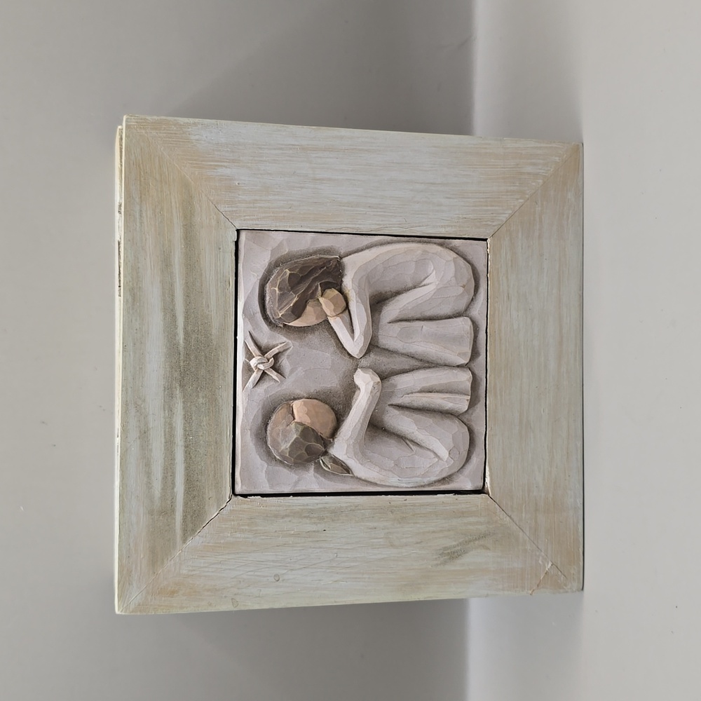 Willow Tree 2005 Collection by Susan Lordi Friendship-Memory Trinket Box Gift